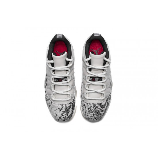 Air Jordan 11 Low "Light Bone" Grey Black CD6846-002