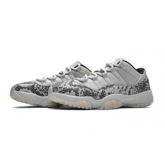Air Jordan 11 Low "Light Bone" Grey Black CD6846-002