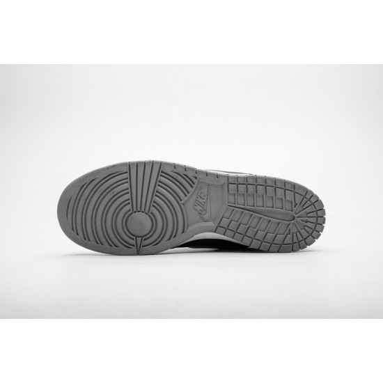 Supreme x Nike SB Dunk Low OG "Metallic Silver" Black Silver CK3480-001