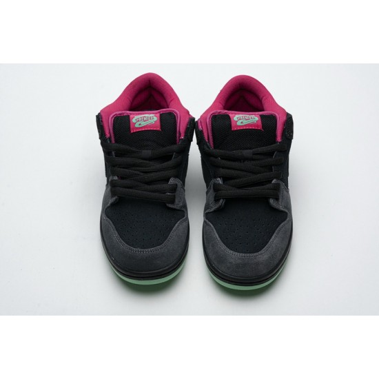 Nike Dunk Low Premium SB AE QS "Northern Lights" Black Red 724183-063