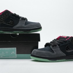 Nike Dunk Low Premium SB AE QS "Northern Lights" Black Red 724183-063