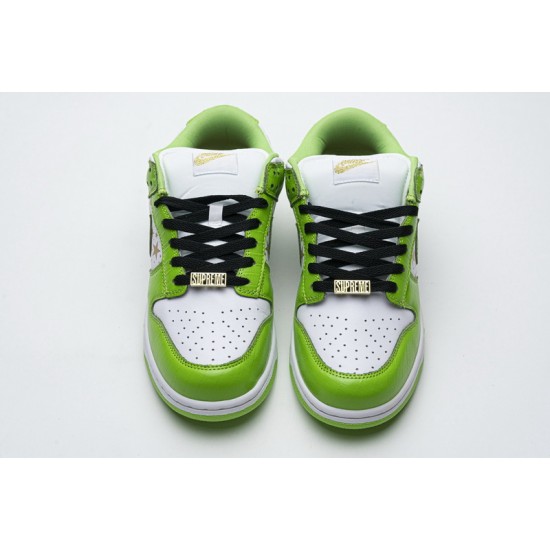 Supreme x Nike SB Dunk Low "Green Stars" White Green DH3228-101