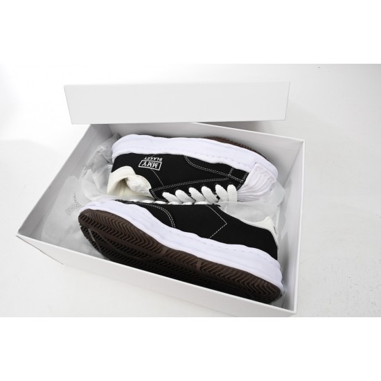 Mihara Yasuhiro NO 762 White And Black Background For Men Women Casual Shoes 